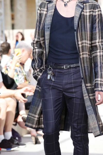 Look 47